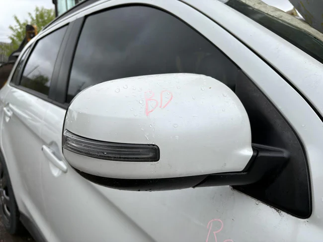 Used OEM RH Passenger Side Door Mirror fits 2015-2024 Mitsubishi RVR Outlander Sport 7632C538