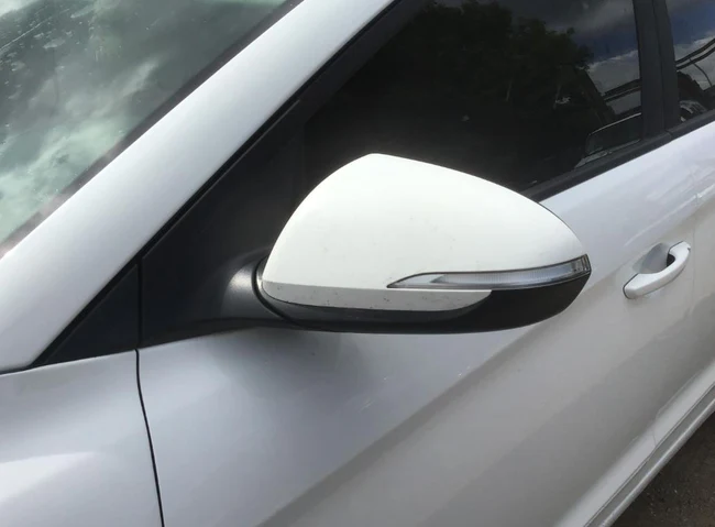 Used OEM L Door Mirror w/o memory, w/ blind spot, w/ turn signal fits 2017-2018 Hyundai Elantra 87610F3030 87610F2290