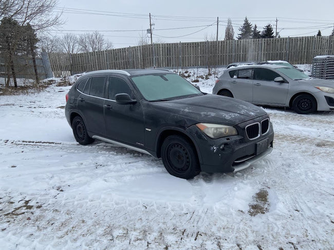 Used OEM RH Passenger Side Headlight fits 2012 BMW X1 63112993502