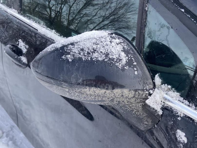 Used OEM R Door Mirror fits 2016-2019 Chevrolet Cruze 39125816