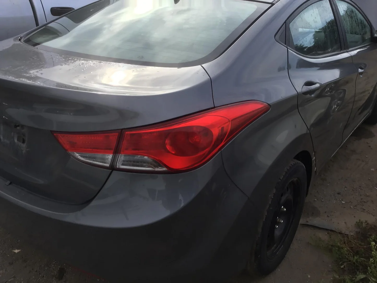 Used OEM RH Tail light 2011-2013 Elantra 924023Y000