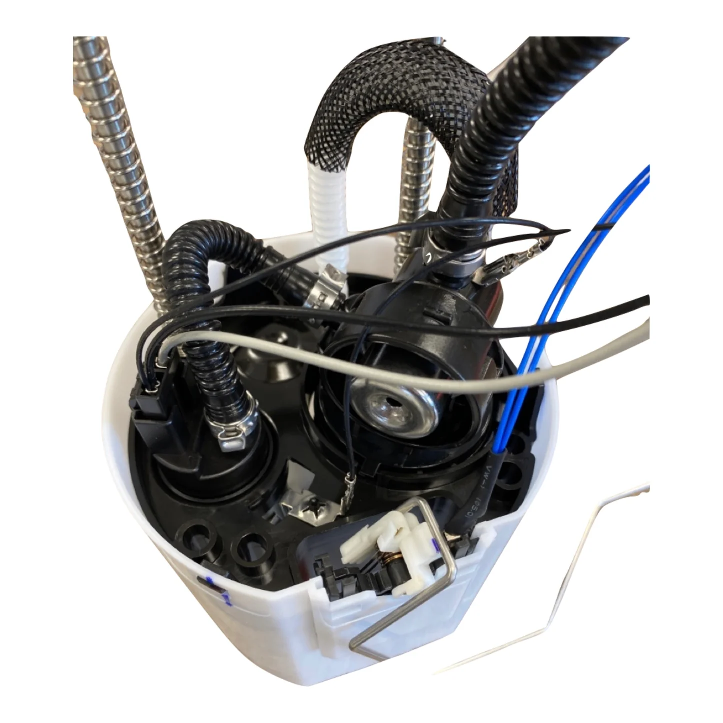 2014-2018 Sierra Silverado 1500 New Fuel Pump Assembly 13513409