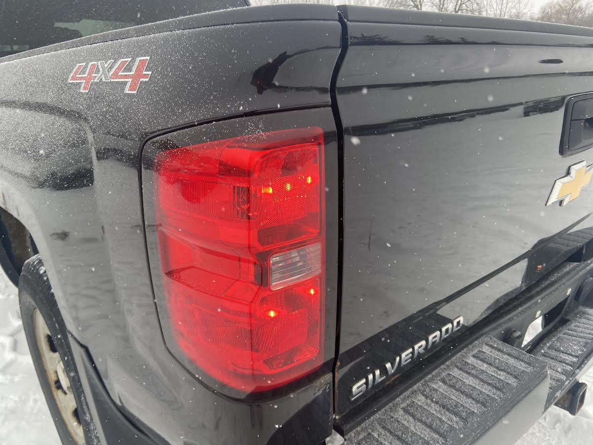 Used OEM LH Driver Taillight 2014-2015 Chevrolet Silverado, GMC Sierra 23431875